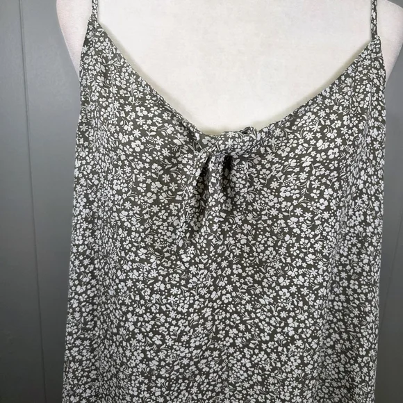 Loft Cami Olive Green & White Floral Tank Top Size L - Picture 4 of 11